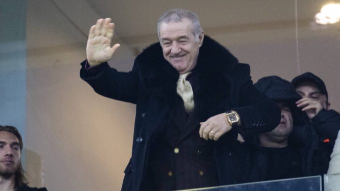 Cum-vrea-Gigi-Becali-sa-l-surprinda-pe-Dan-Petrescu-in-meciul-FCSB-CFR-Cluj.-Mutare-surprinzatoare-din-partea-afaceristului
