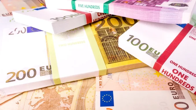 Imens-pentru-Romania-infim-pentru-Europa.-Cati-bani-a-primit-FCSB-jackpotul-lui-Gigi-Becali-e-mizilic-pentru-seicii-qatarezi-de-la-PSG