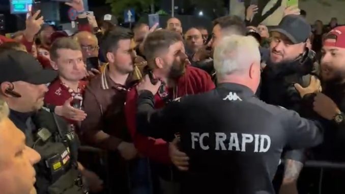 Sumudica-i-a-mintit-pe-suporterii-Rapidului-ca-pleaca-pentru-a-nu-i-lua-la-bataie-pe-jucatori