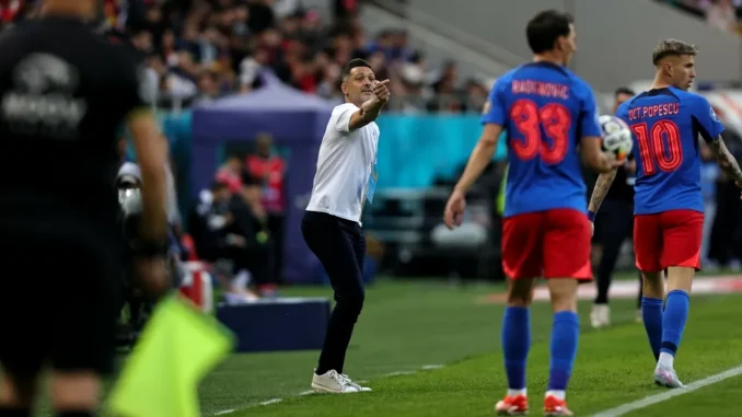 Cum-a-reactionat-Mirel-Radoi-cand-cei-50.000-de-fani-FCSB-i-au-scandat-numele-1400x791