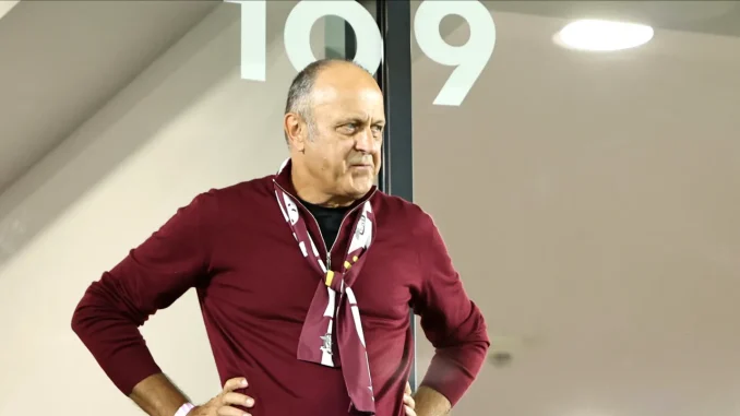 Dan-Sucu-i-a-bagat-in-sedinta-pe-fotbalistii-Rapidului-dupa-ce-a-reziliat-contractul-cu-Marius-Sumudica.-A-fost-la-antrenamentul-giulestenilor-1400x933
