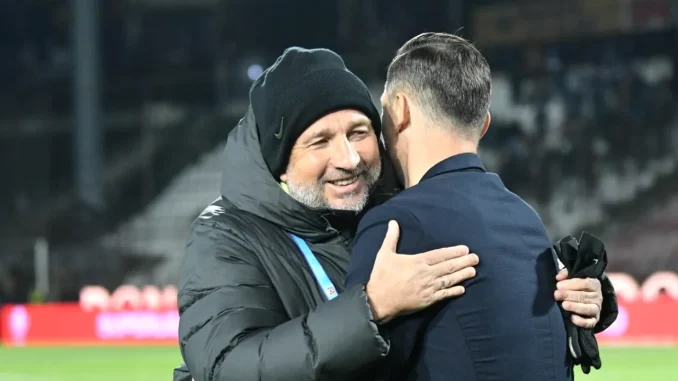 Intrebarea-care-l-a-enervat-pe-Dan-Petrescu-inaintea-meciului-Universitatea-Craiova-CFR-Cluj-1400x627