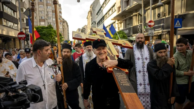 https___www.prosport.ro_wp-content_uploads_2025_06_Gigi-Becali-a-anuntat-ca-merge-sa-sfinteasca-locul-unde-va-avea-loc-marsul-LGBTQIA.-„Sa-nu-lase-duhuri-necurate-1400x933