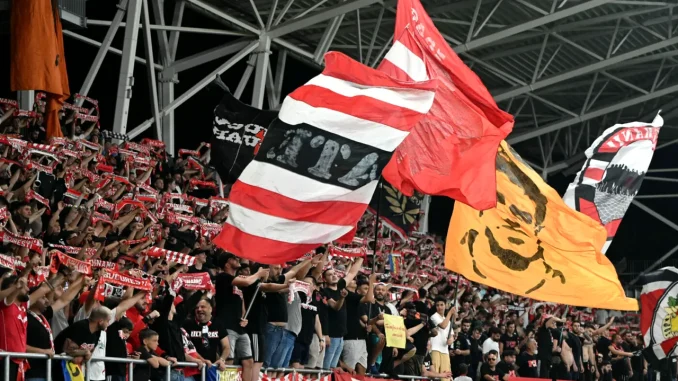 https___www.prosport.ro_wp-content_uploads_2025_07_Acuzatii-grave-impotriva-firmei-de-paza-din-partea-fanilor-lui-Dinamo-scaled-e1752531571241-1400x798