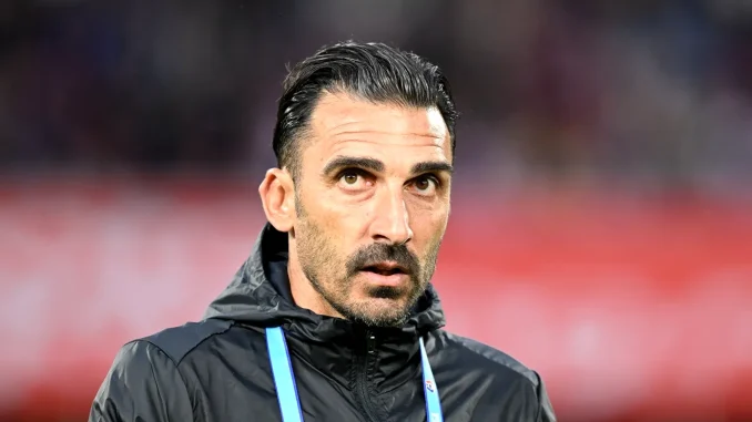 https___www.prosport.ro_wp-content_uploads_2025_07_Ce-gest-Charalampos-fotbalistul-lui-Dinamo-a-fost-sunat-de-Charalambous-antrenorul-FCSB-dupa-ce-a-semnat-„M-a-intrebat-asta