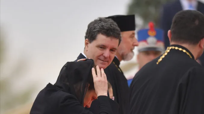 Gigi-Becali-a-dat-mana-cu-Nicusor-Dan-si-s-a-lamurit-„Dumnezeu-poate-sa-ajute-tara-mai-mult-decat-daca-am-avea-unul-cu-tupeu-si-inteligenta