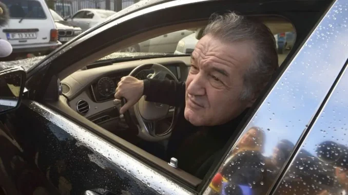 La-Stop-au-venit-doi-tineri-la-mine-pe-rosu.-Gigi-Becali-impresionat-de-ceea-ce-i-au-spus-acestia-in-putine-cuvinte